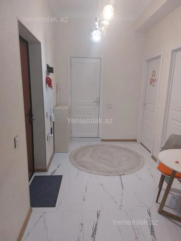 Satılır 2 otaqlı yeni tikili 74 m²