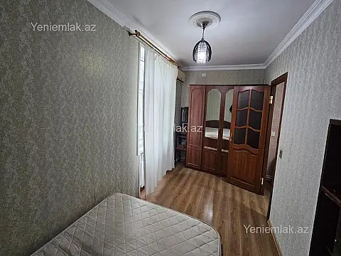 Satılır 2 otaqlı köhnə tikili 45 m²