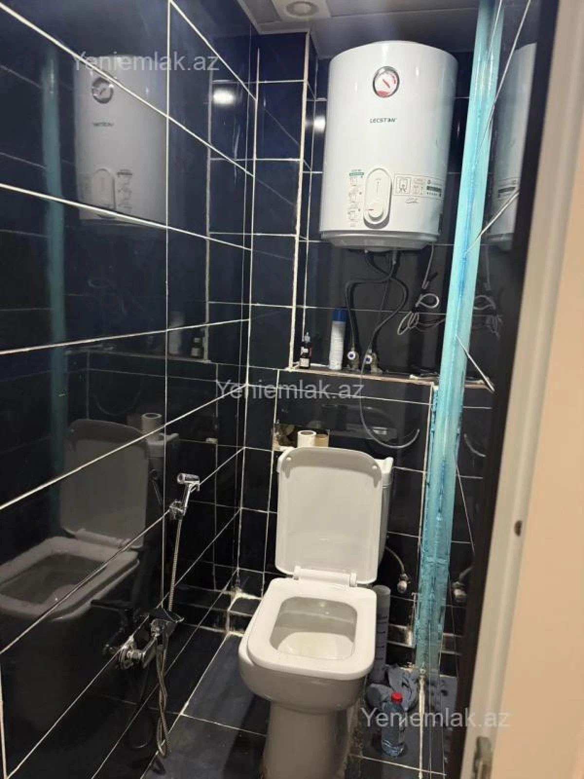 Satılır 2 otaqlı köhnə tikili 65 m²