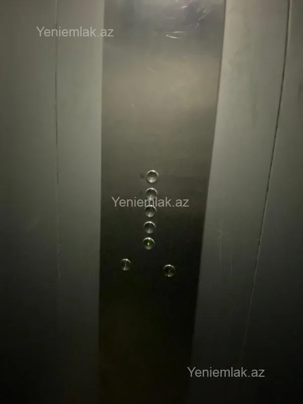 Satılır 2 otaqlı köhnə tikili 60 m²