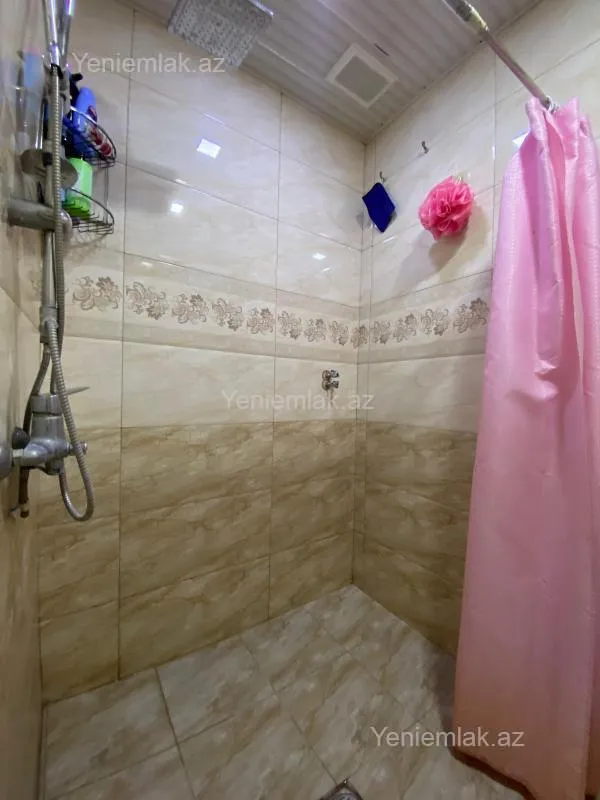 Satılır 2 otaqlı köhnə tikili 60 m²