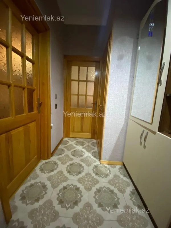 Satılır 2 otaqlı köhnə tikili 60 m²