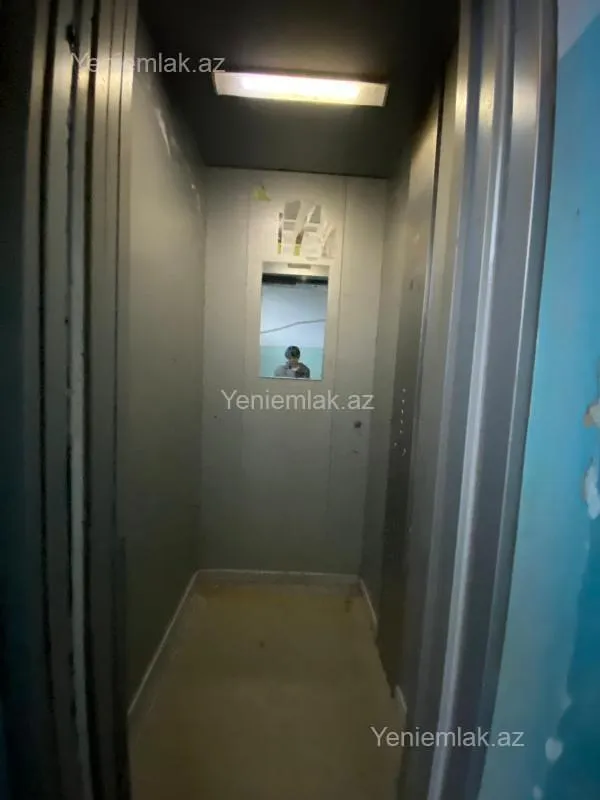 Satılır 2 otaqlı köhnə tikili 60 m²