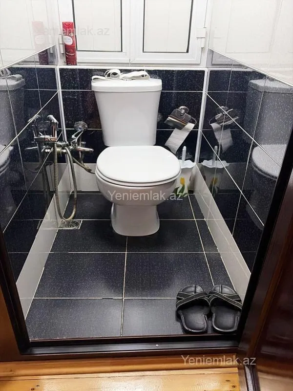 Satılır 3 otaqlı köhnə tikili 70 m²