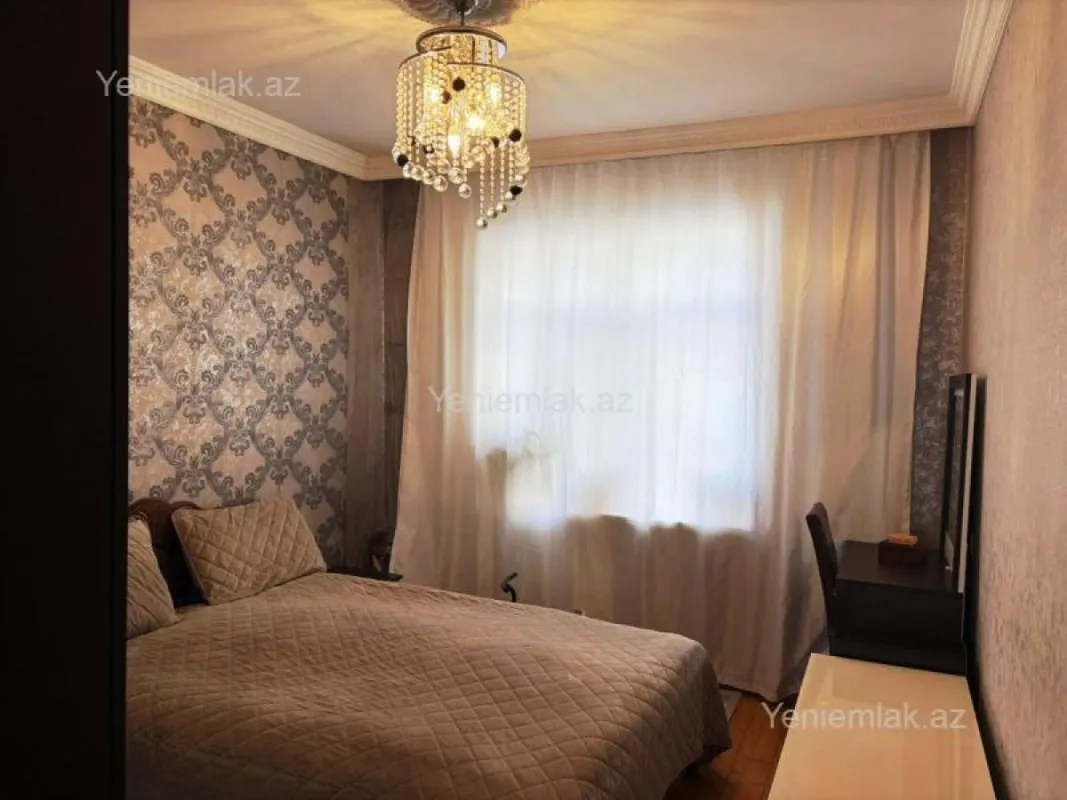 Satılır 3 otaqlı köhnə tikili 70 m²