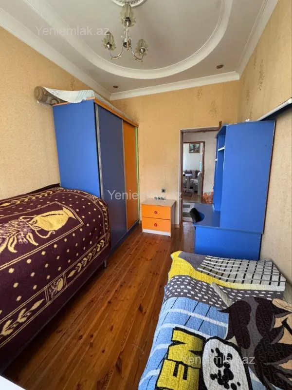 Satılır 6 otaqlı həyət evi 260 m²