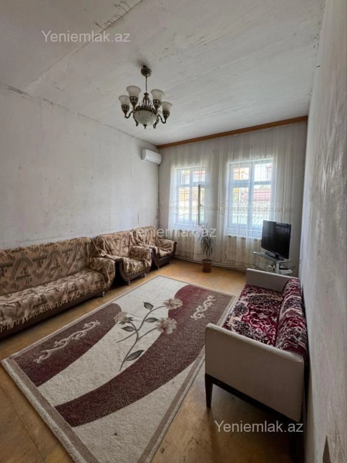 Satılır 6 otaqlı həyət evi 260 m²