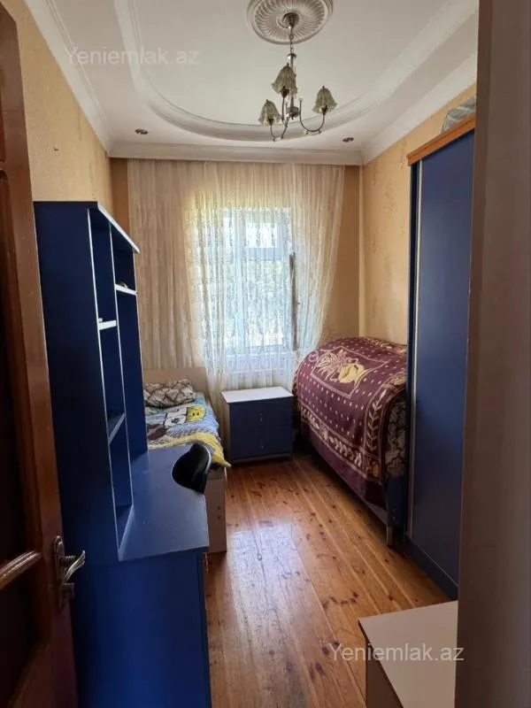 Satılır 6 otaqlı həyət evi 260 m²