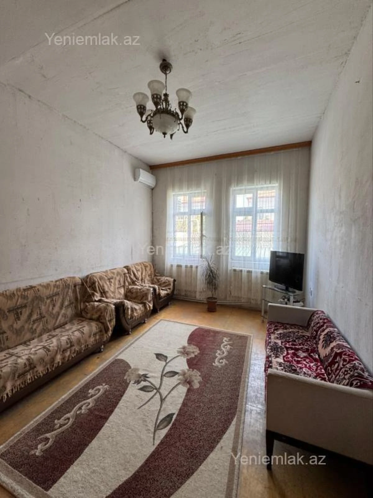 Satılır 6 otaqlı həyət evi 260 m²