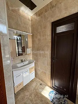 Satılır 6 otaqlı həyət evi 260 m²