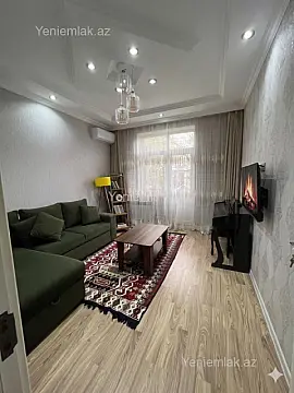 Satılır 2 otaqlı köhnə tikili 40 m²