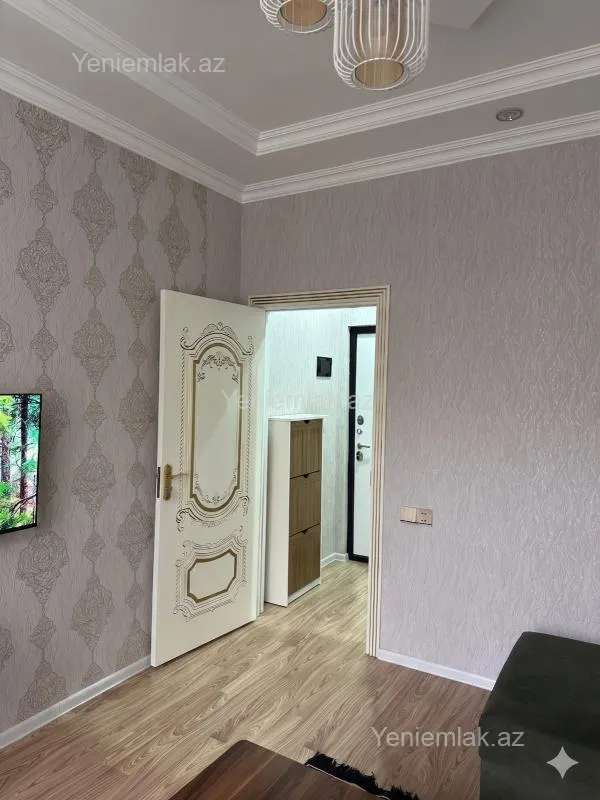 Satılır 2 otaqlı köhnə tikili 40 m²