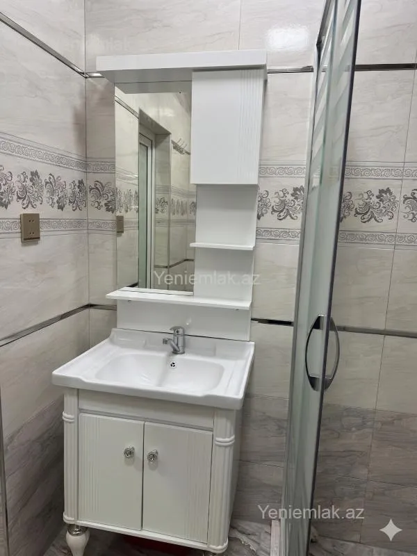 Satılır 2 otaqlı köhnə tikili 40 m²