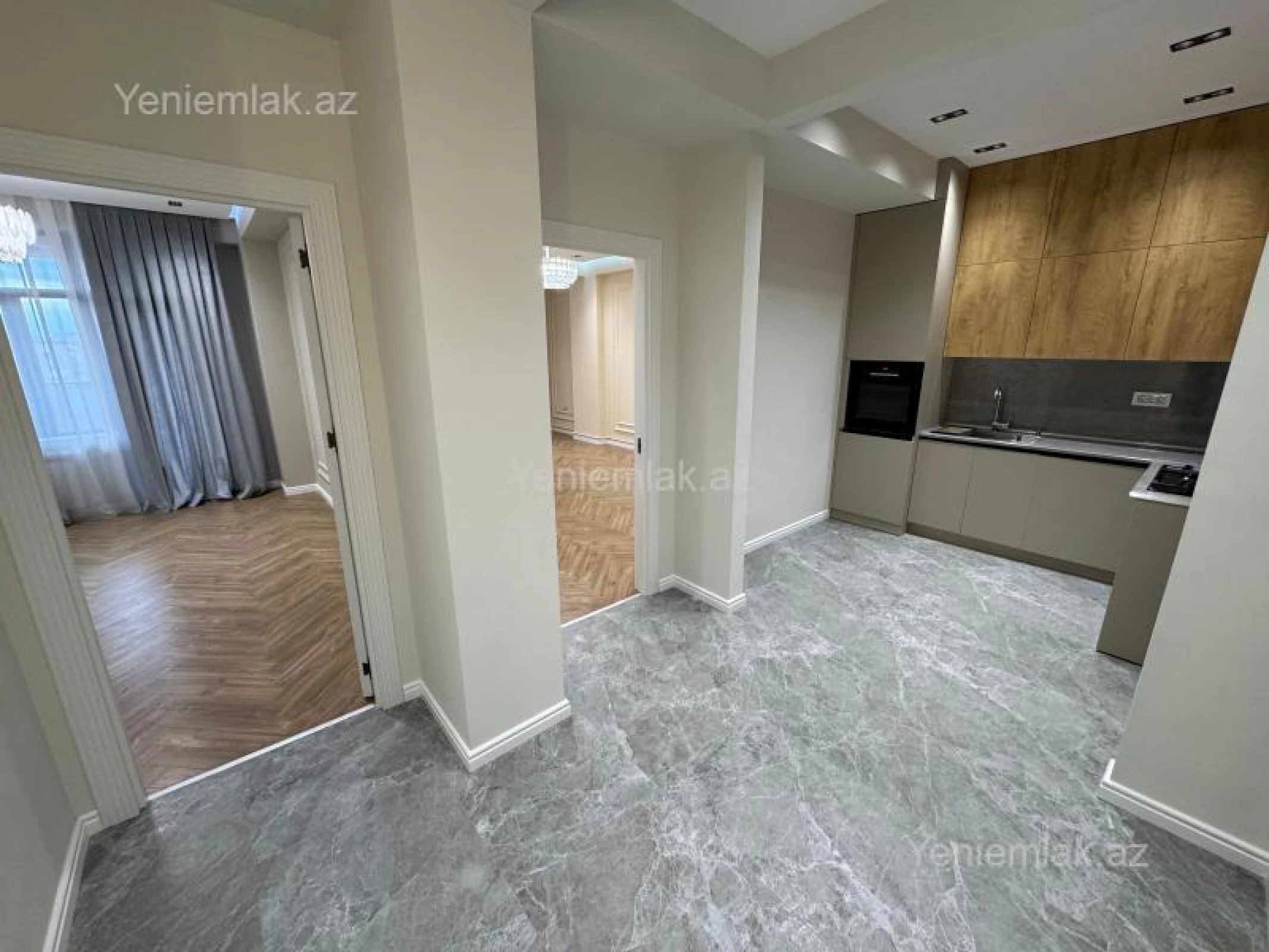 Satılır 2 otaqlı yeni tikili 80 m²