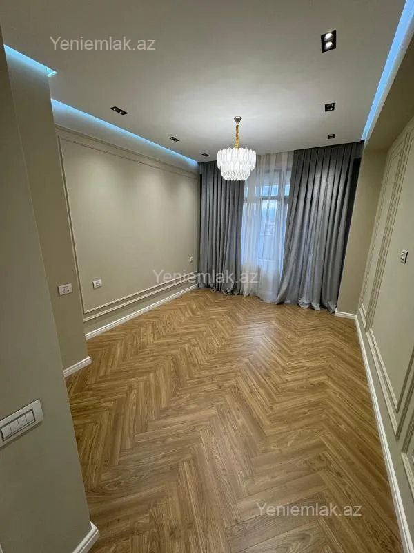 Satılır 2 otaqlı yeni tikili 80 m²