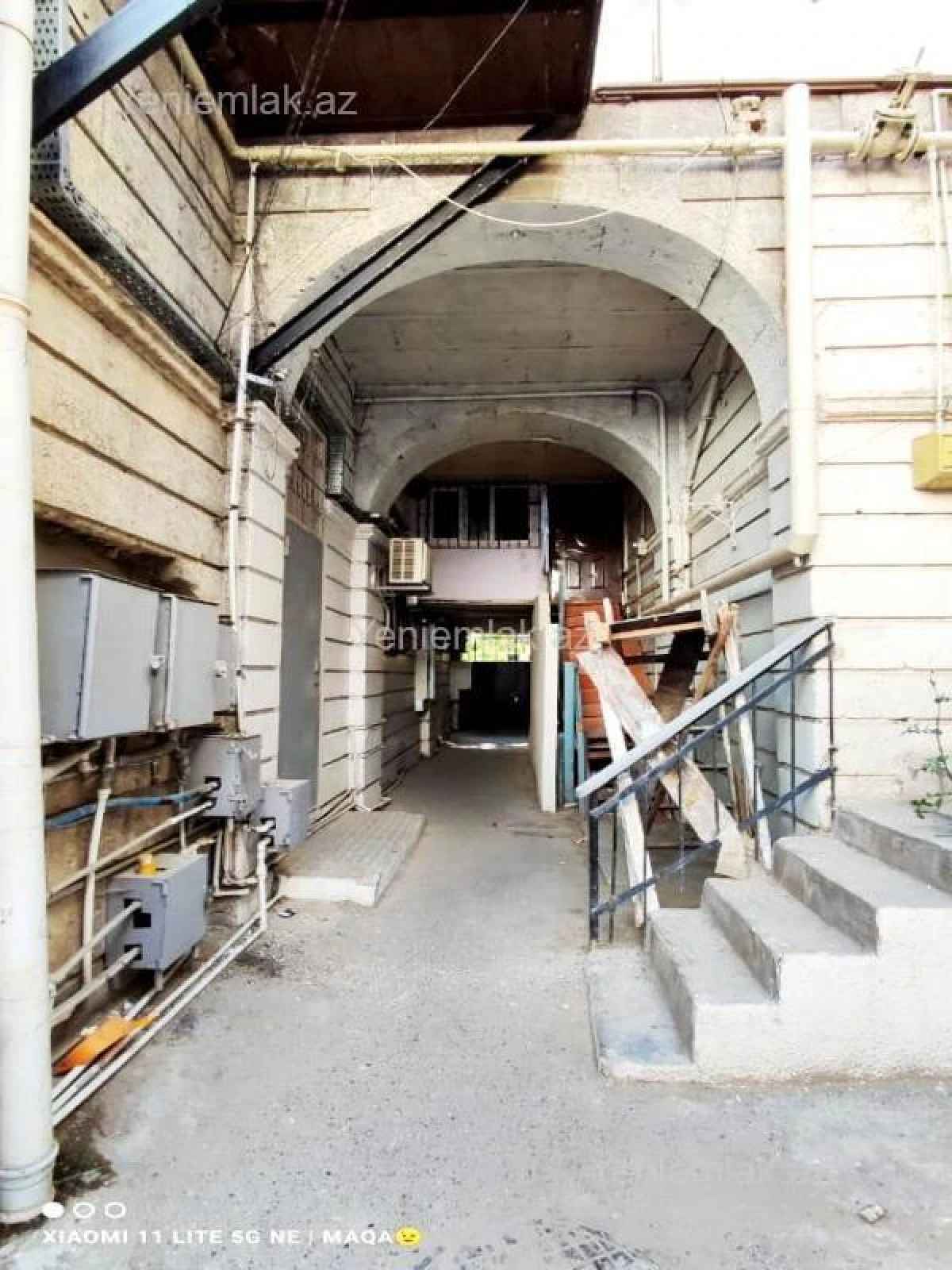 Satılır 2 otaqlı köhnə tikili 55 m²