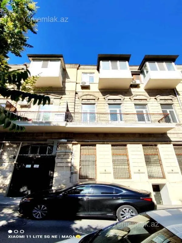 Satılır 2 otaqlı köhnə tikili 55 m²
