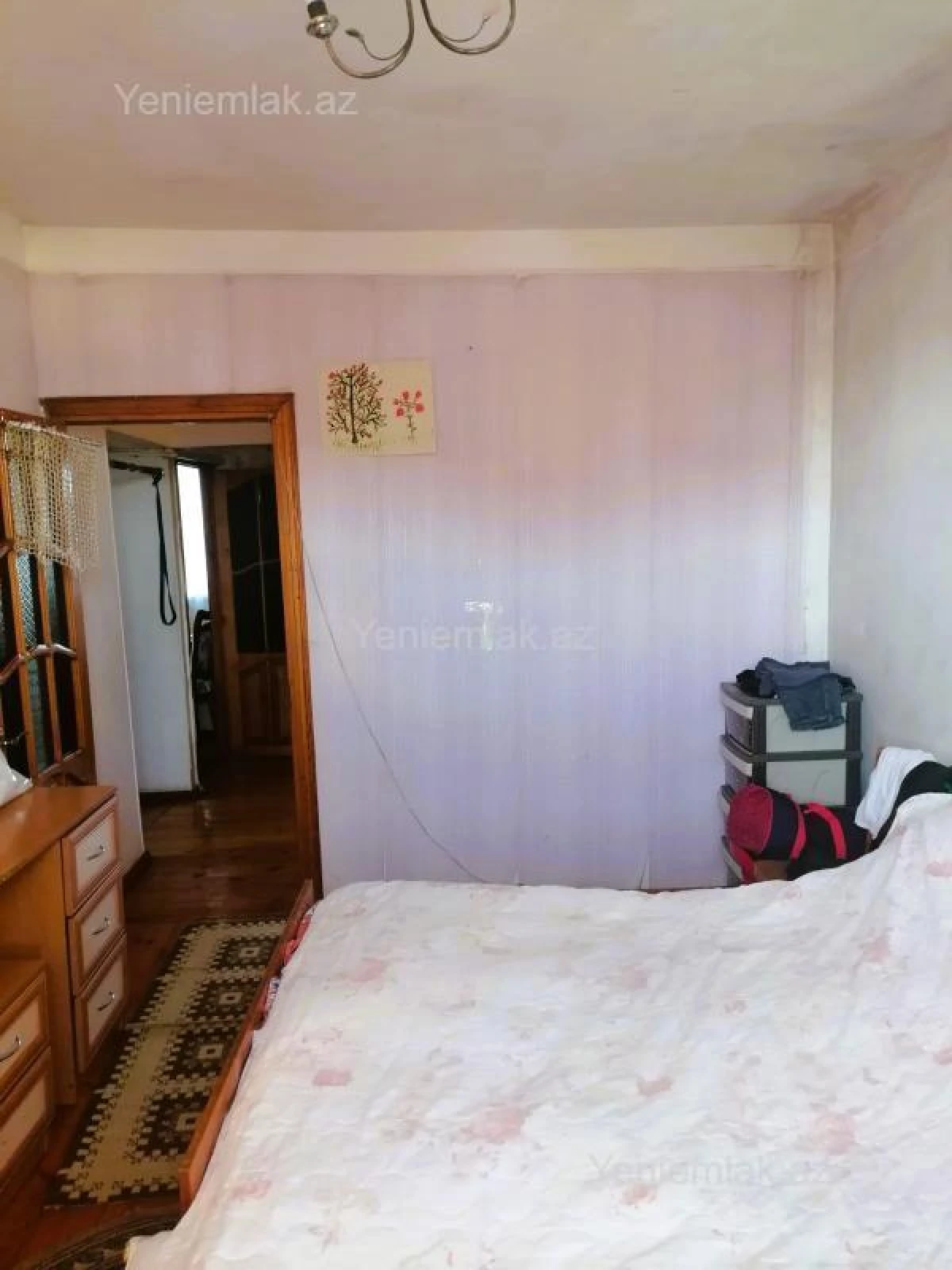 Satılır 3 otaqlı köhnə tikili 90 m²