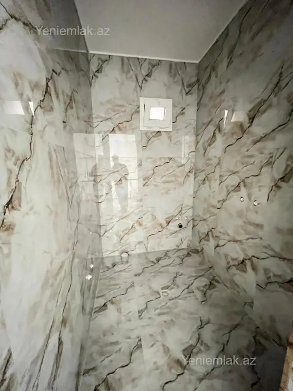 Satılır 4 otaqlı həyət evi 140 m²