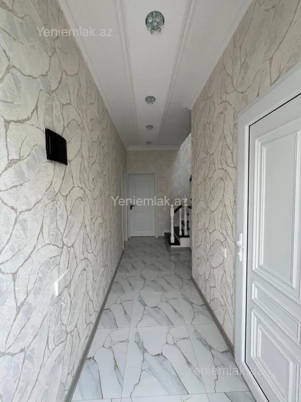 Satılır 4 otaqlı həyət evi 140 m²
