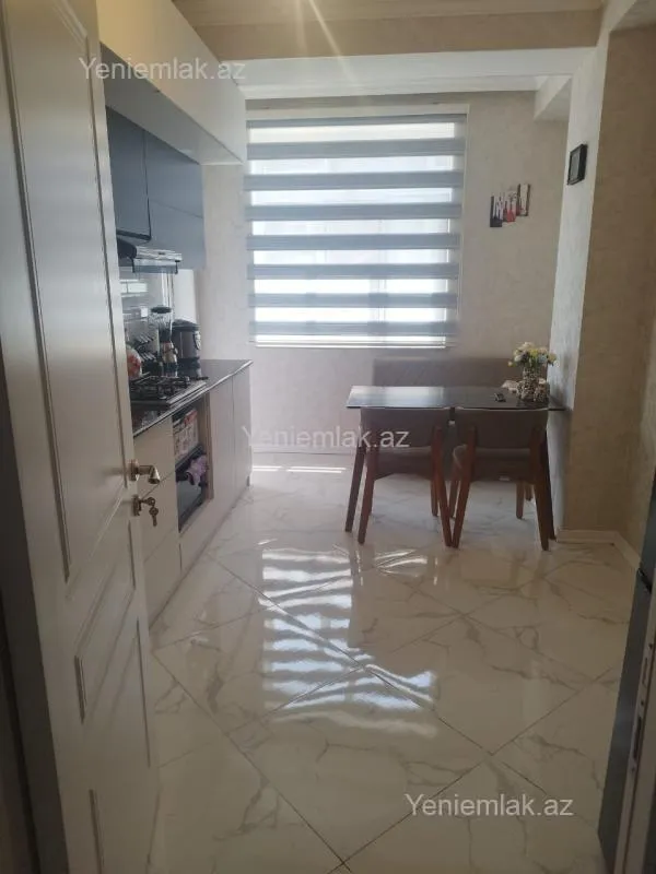 Satılır 3 otaqlı yeni tikili 83 m²