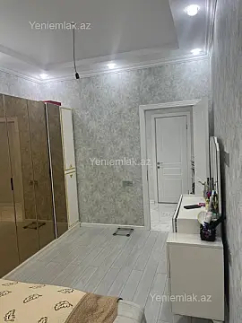 Satılır 3 otaqlı yeni tikili 83 m²