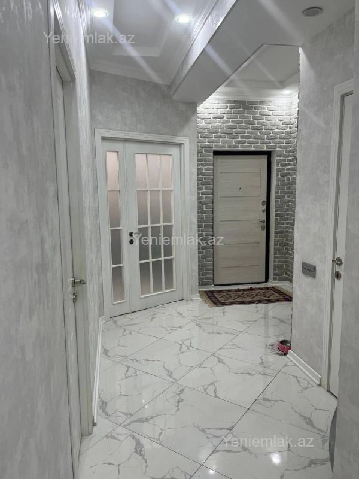 Satılır 3 otaqlı yeni tikili 83 m²