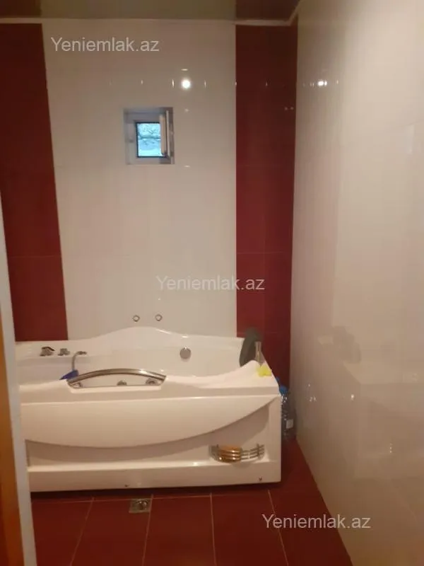 Satılır 6 otaqlı həyət evi 170 m²