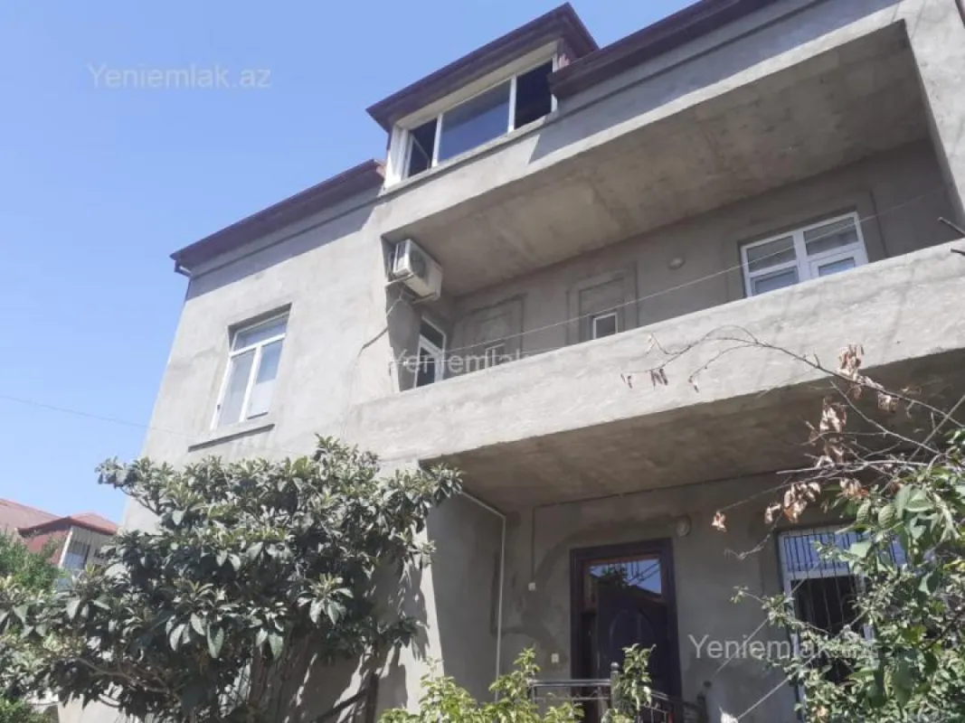 Satılır 6 otaqlı həyət evi 170 m²