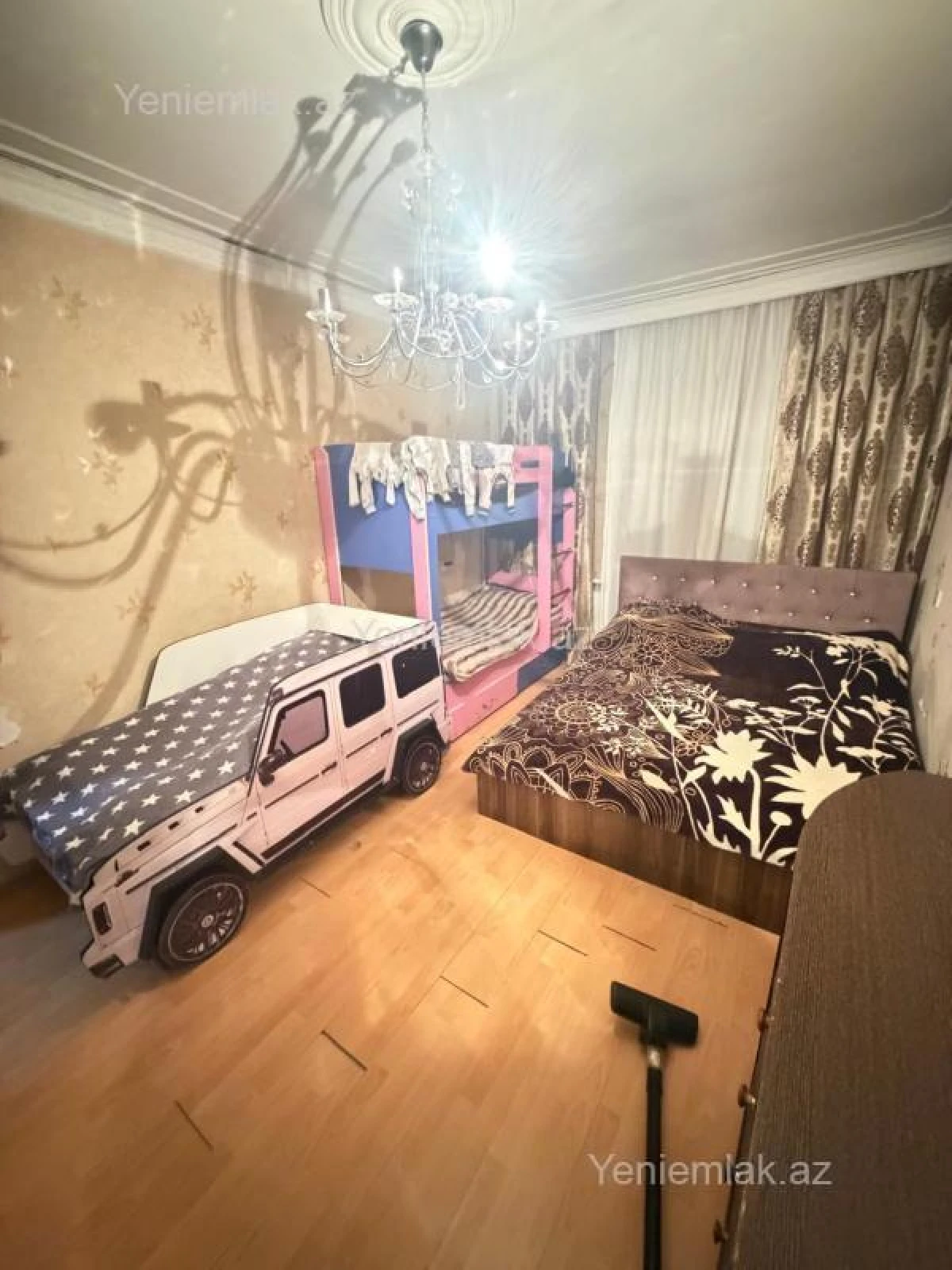 Satılır 2 otaqlı köhnə tikili 60 m²