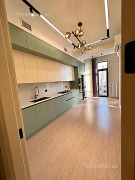 Satılır 3 otaqlı yeni tikili 174 m²