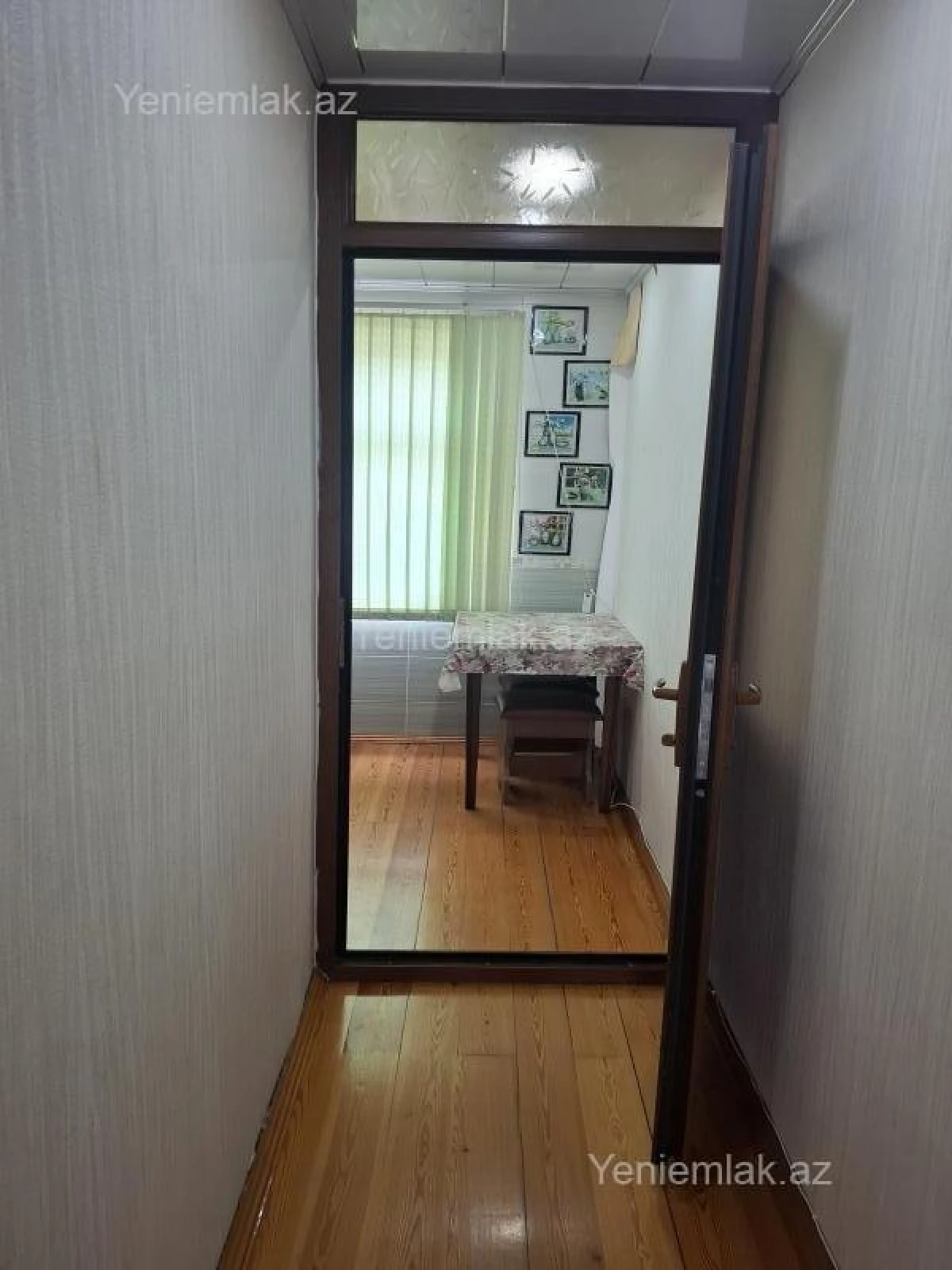 Satılır 1 otaqlı köhnə tikili 30 m²