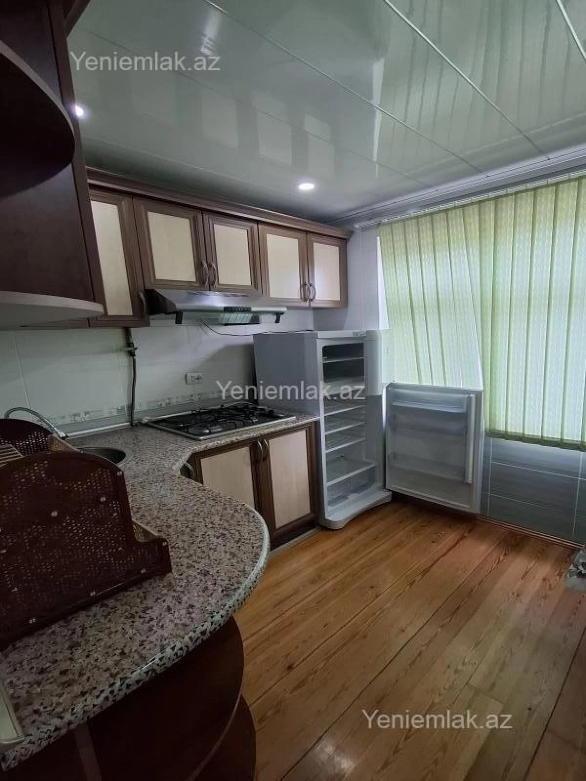 Satılır 1 otaqlı köhnə tikili 30 m²
