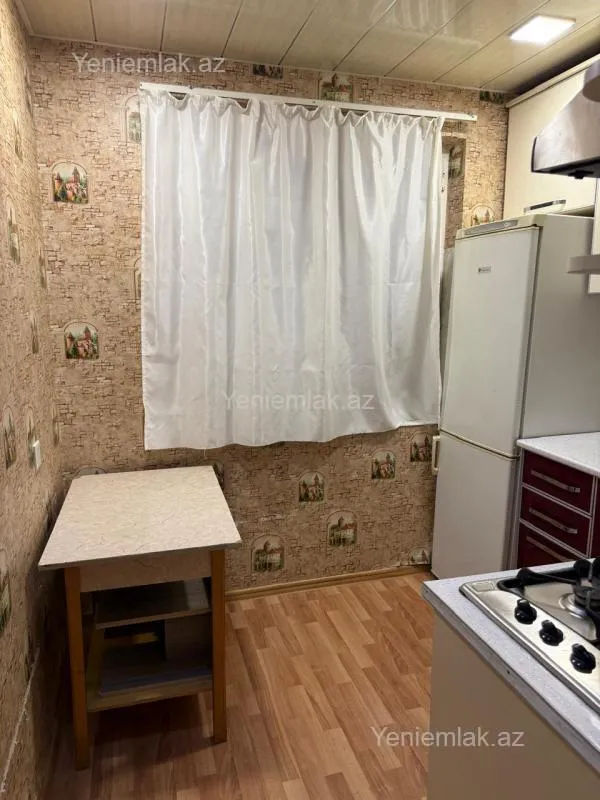 Satılır 2 otaqlı köhnə tikili 47 m²