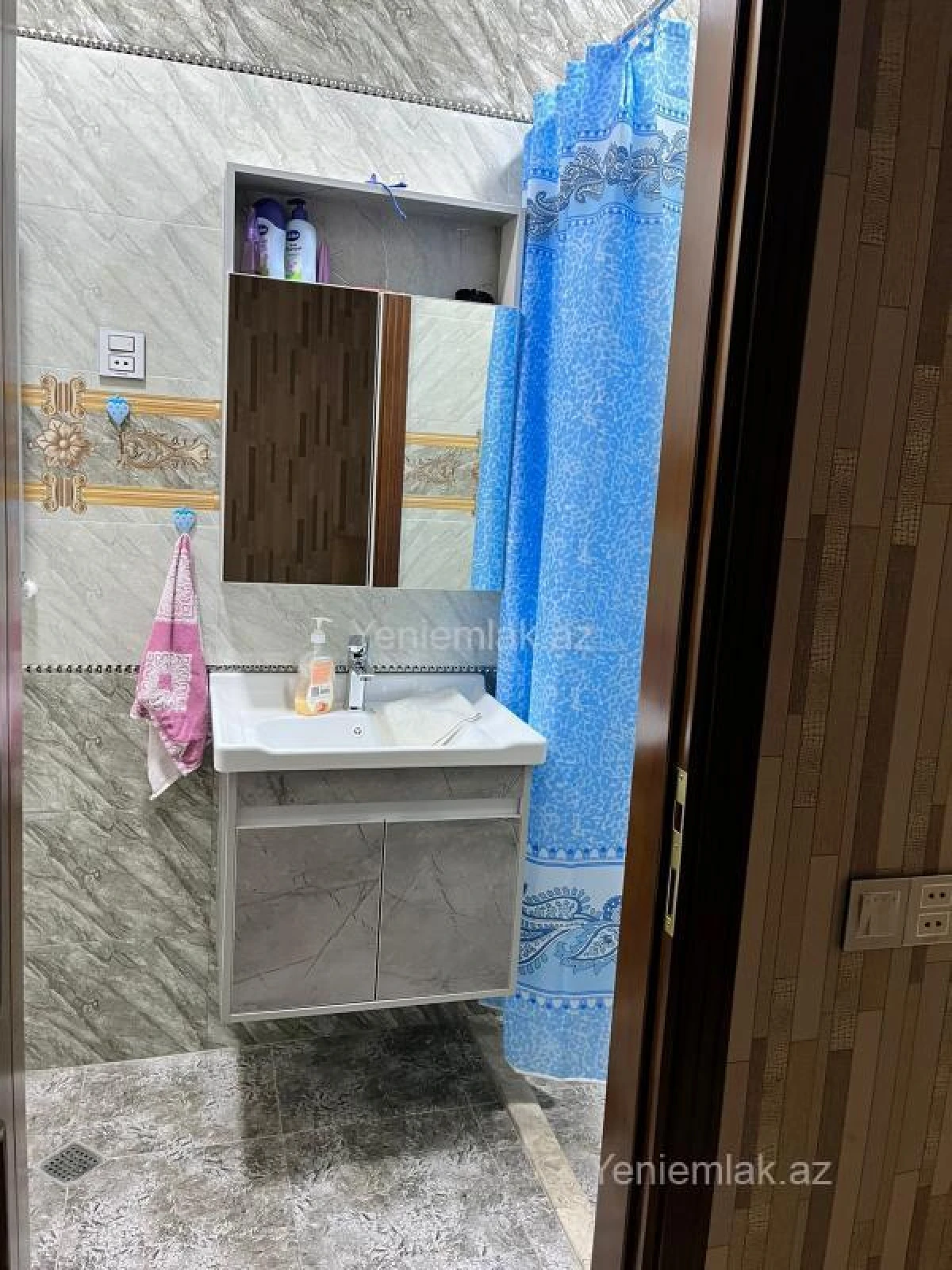 Satılır 2 otaqlı yeni tikili 71 m²