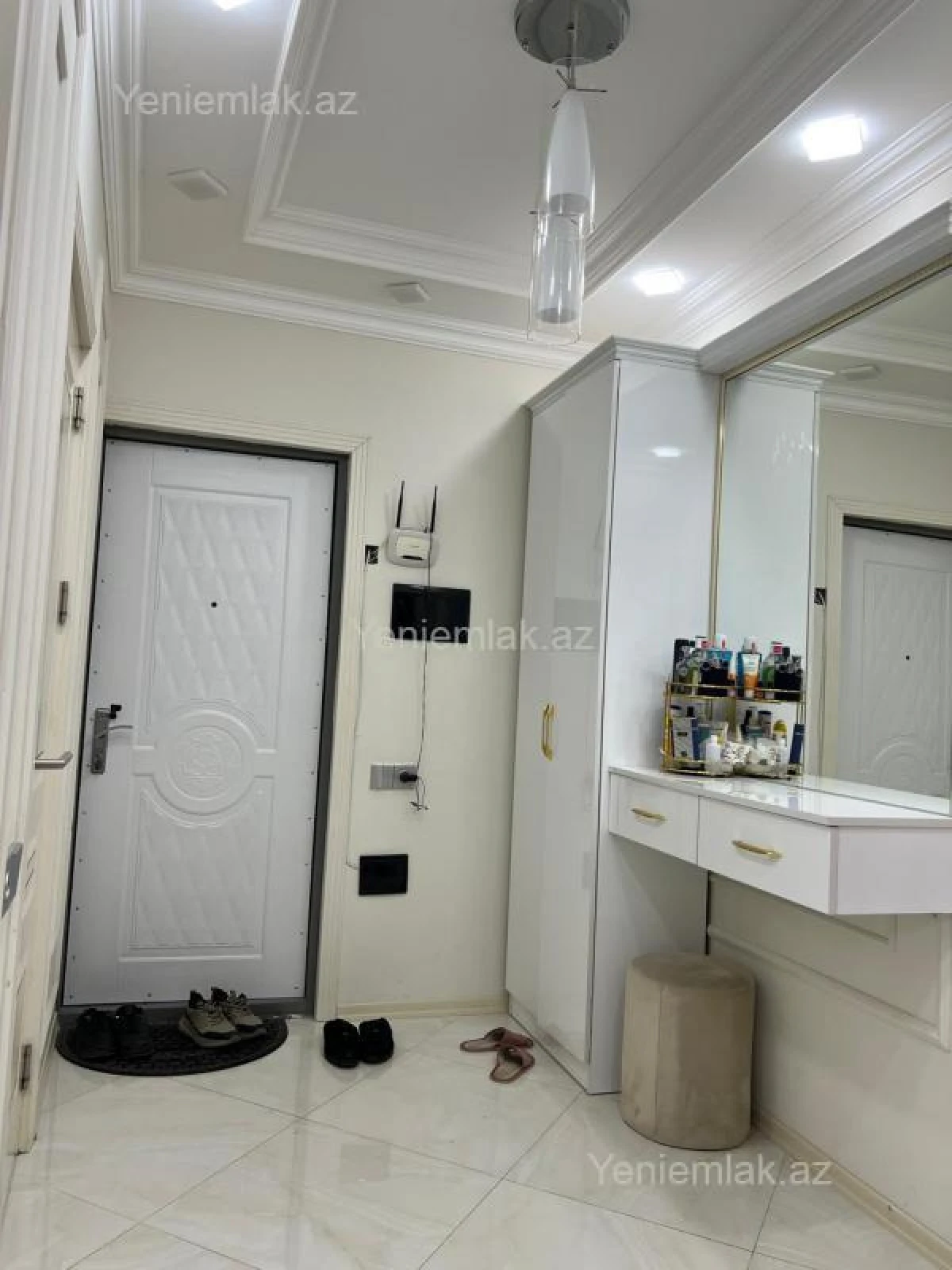 Satılır 3 otaqlı köhnə tikili 80 m²