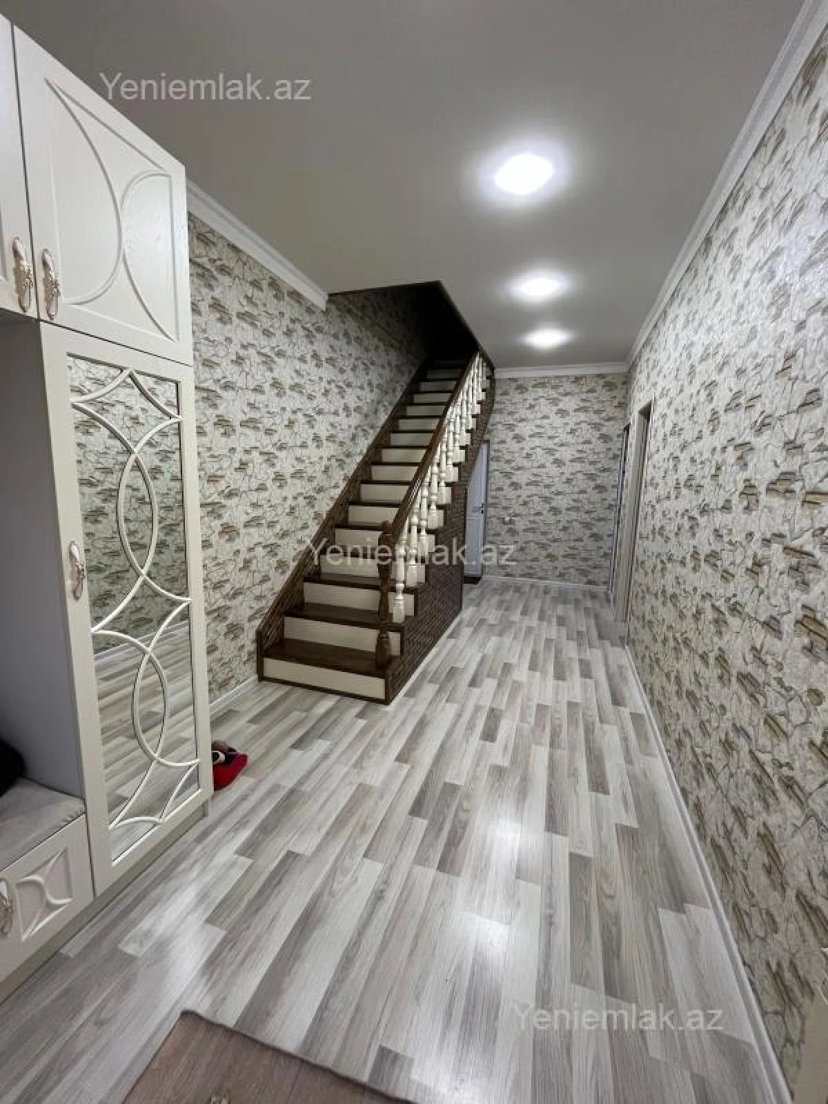 Satılır 4 otaqlı həyət evi 150 m²