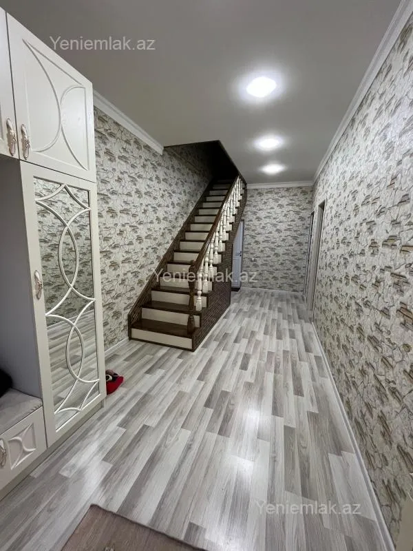 Satılır 4 otaqlı həyət evi 150 m²