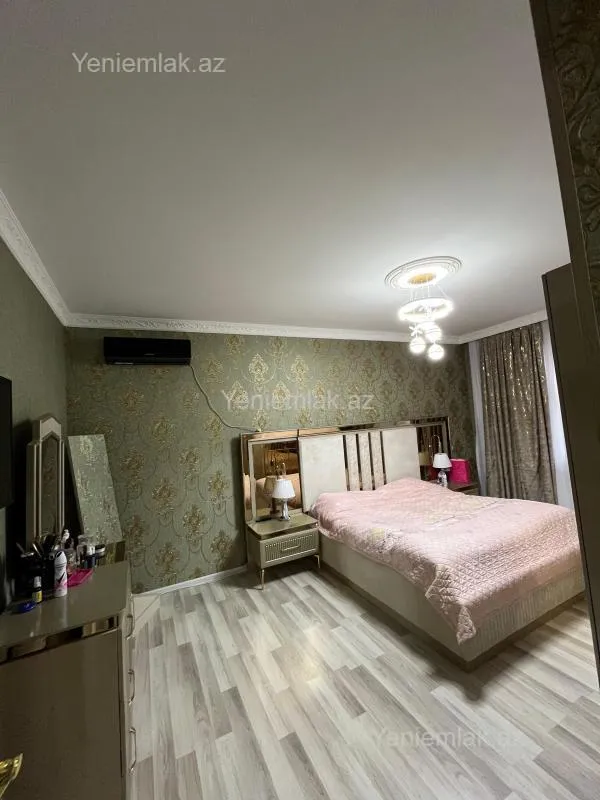 Satılır 4 otaqlı həyət evi 150 m²