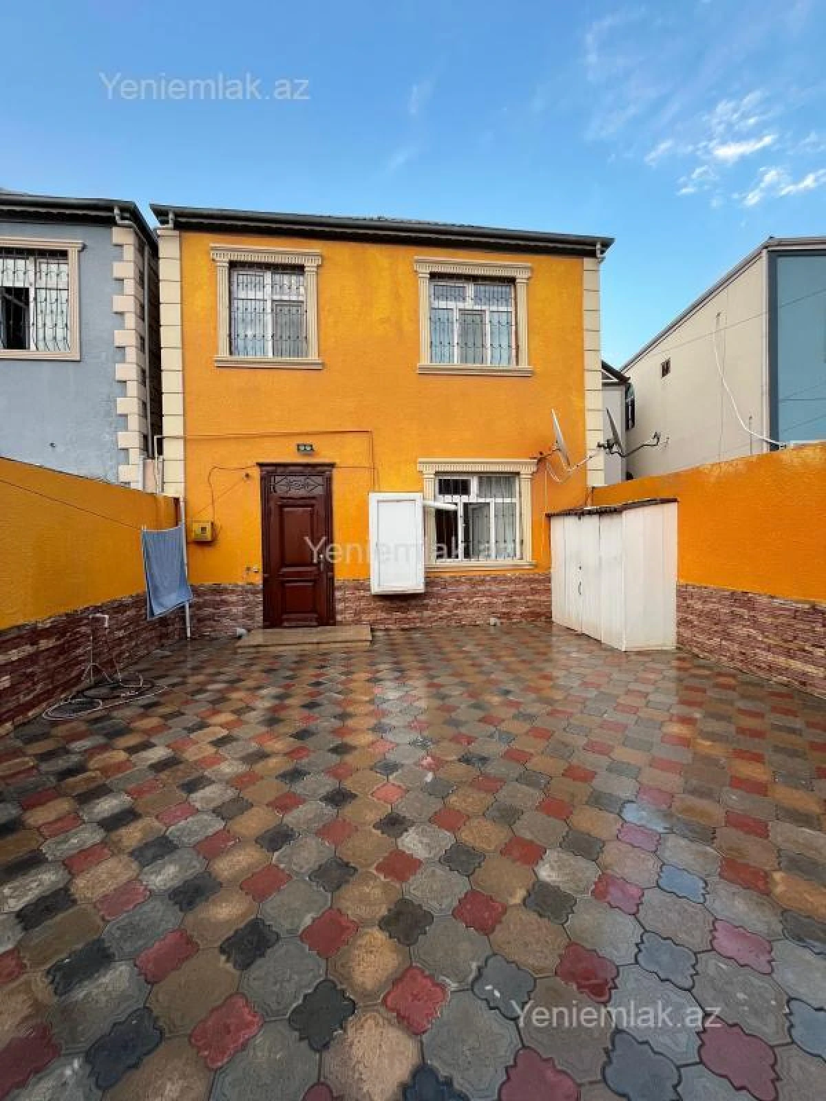 Satılır 4 otaqlı həyət evi 150 m²