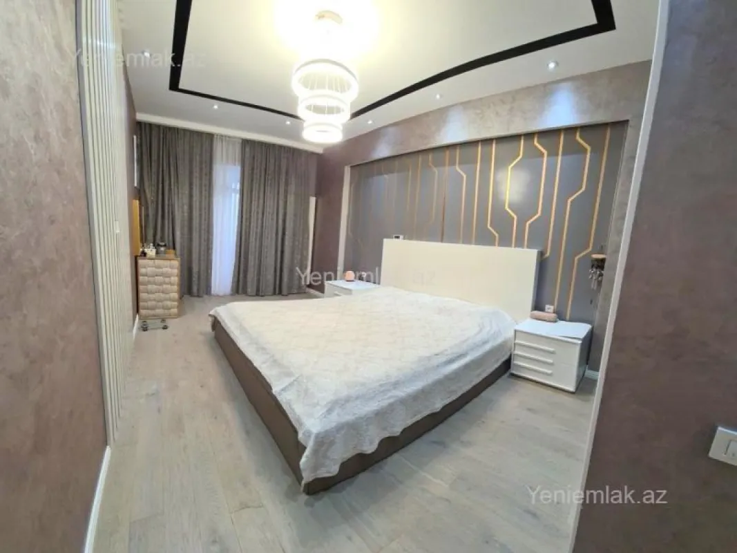 Satılır 3 otaqlı yeni tikili 120 m²
