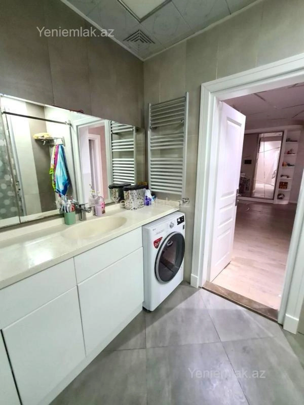 Satılır 3 otaqlı yeni tikili 120 m²