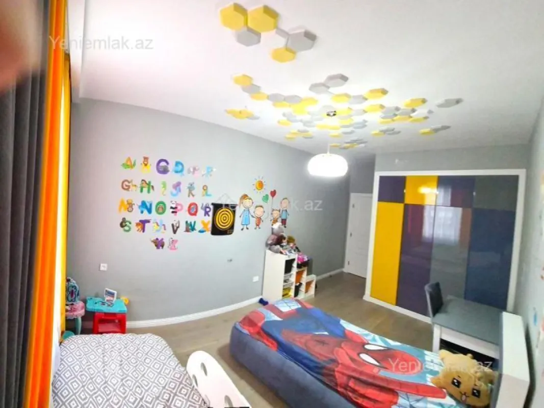 Satılır 3 otaqlı yeni tikili 120 m²