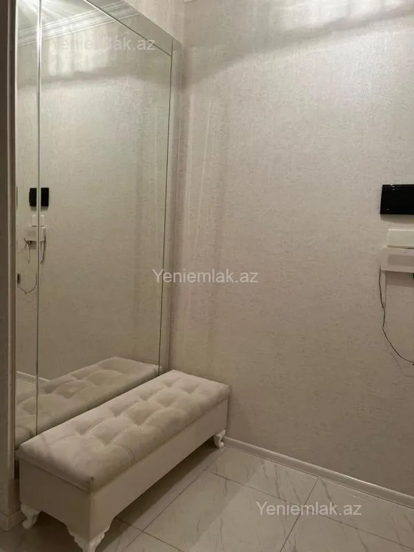 Satılır 2 otaqlı yeni tikili 67 m²