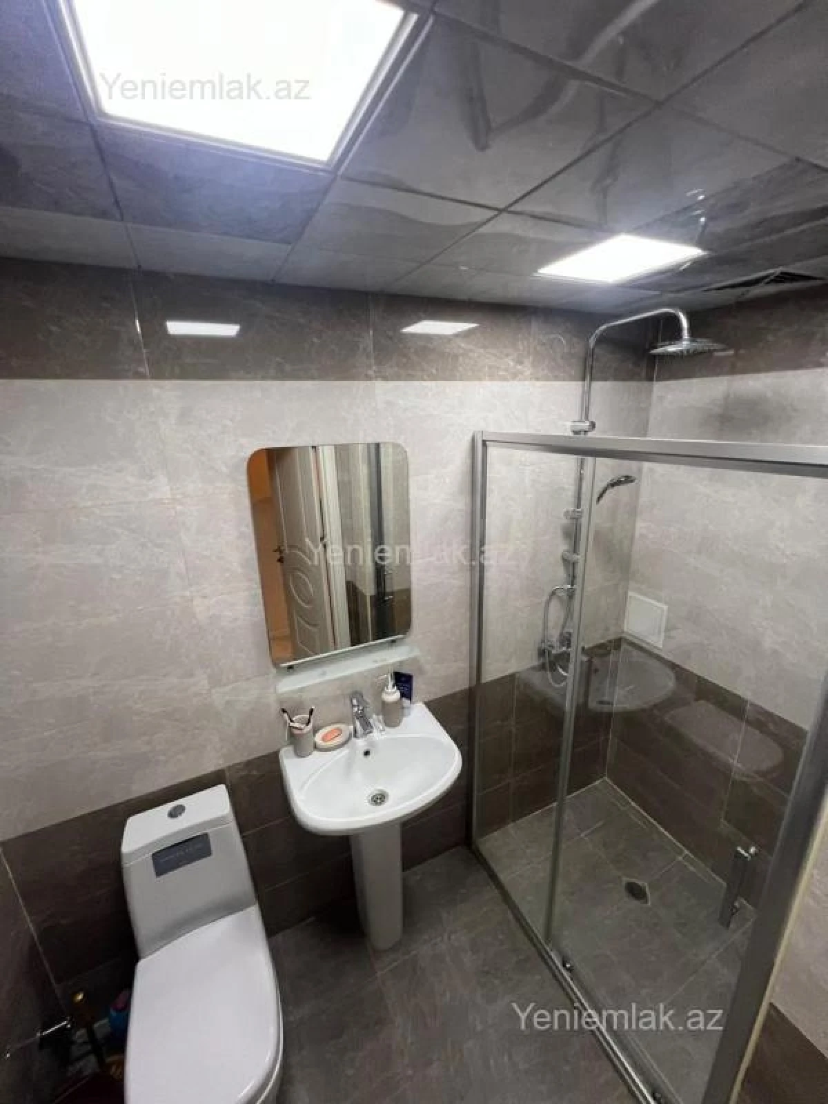 Satılır 2 otaqlı yeni tikili 67 m²