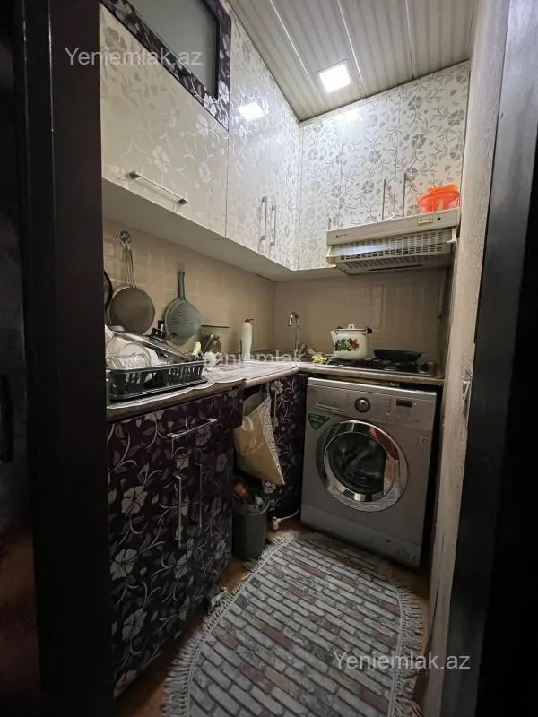 Satılır 2 otaqlı köhnə tikili 30 m²