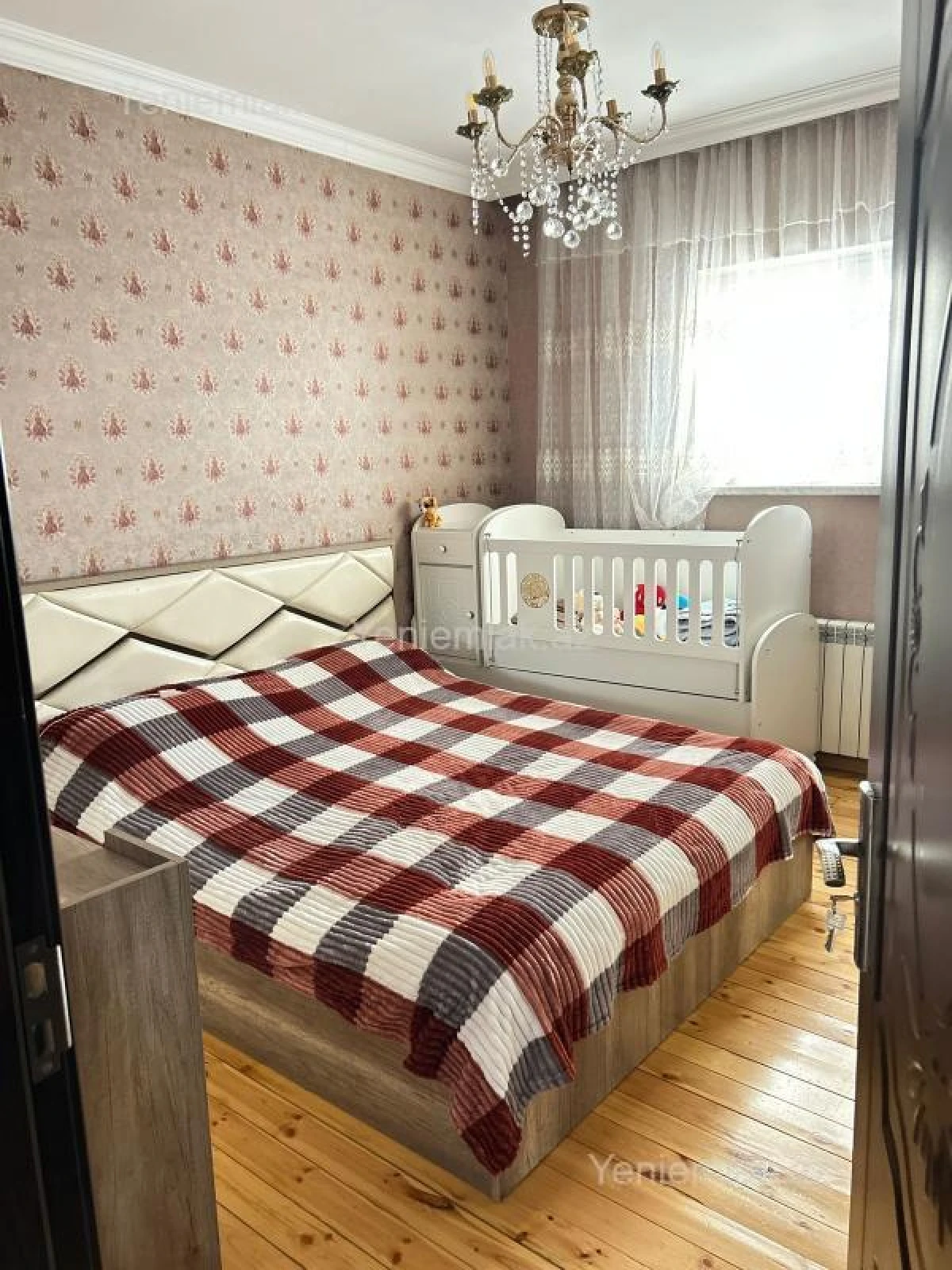 Satılır 5 otaqlı həyət evi 160 m²