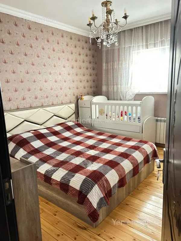 Satılır 5 otaqlı həyət evi 160 m²