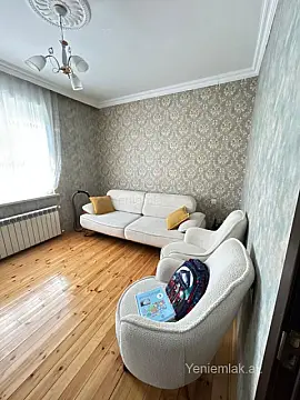 Satılır 5 otaqlı həyət evi 160 m²