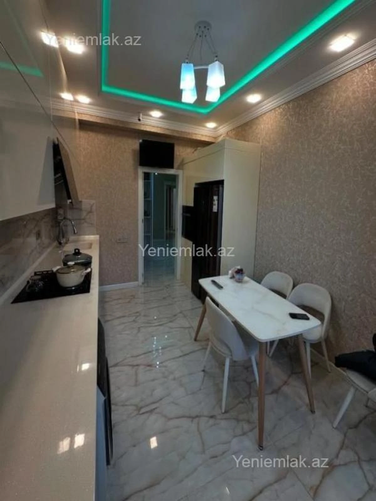 Satılır 4 otaqlı yeni tikili 150 m²
